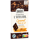 NESTLE LES RECETTES DE L'ATELIER Chocolate negro com pedaços de caramelo salgado 115 g