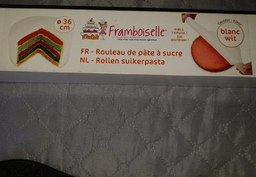 FRAMBOISEL Framboise Roulée Pâte Sucre Blanc 3700392489656