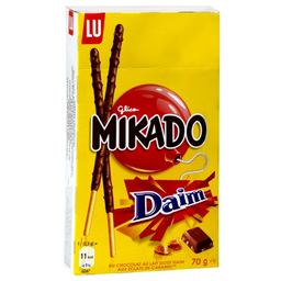 MIKADO Galletas cubiertas de chocolate con leche sabor Daim trozos de caramelo 70 g